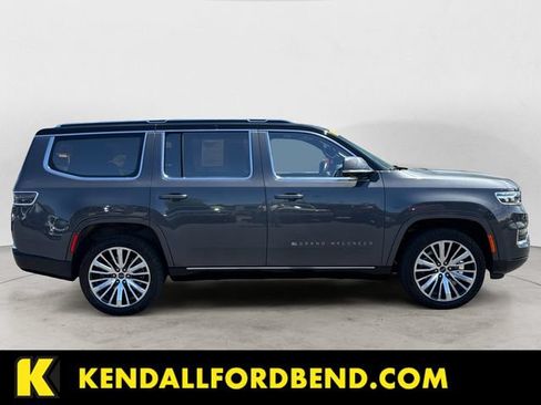 Used 2022 Jeep Grand Wagoneer Series III w/ Flexible Seating Group AWD/4WD image 6