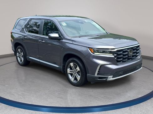 Used 2024 Honda Pilot EX-L image 3