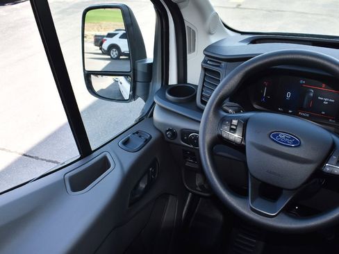 New 2026 Ford Transit 250 148 Medium Roof image 18
