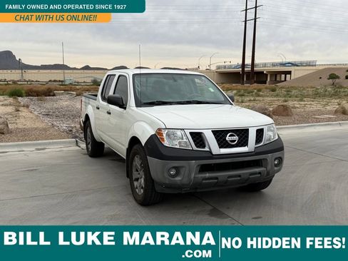 Used 2020 Nissan Frontier SV image 1