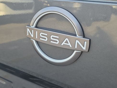 Certified 2022 Nissan Frontier SV RWD image 11