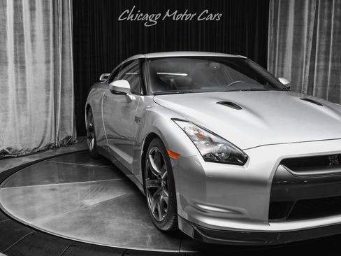Used 2009 Nissan GT-R Premium AWD/4WD image 39