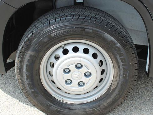 Used 2024 RAM ProMaster 3500 w/ Delivery Van Package FWD image 7