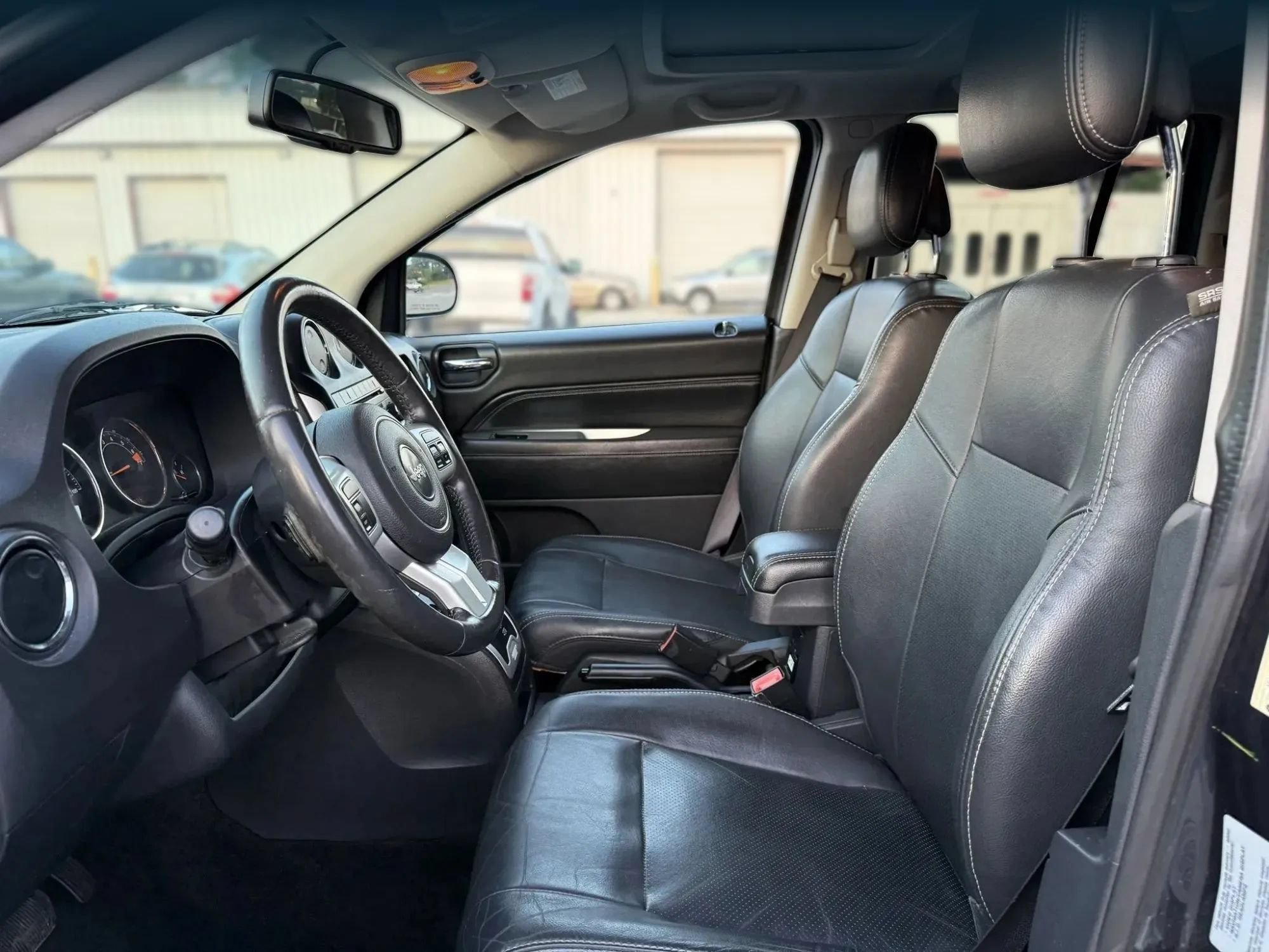 Used 2015 Jeep Compass High Altitude AWD/4WD image 2