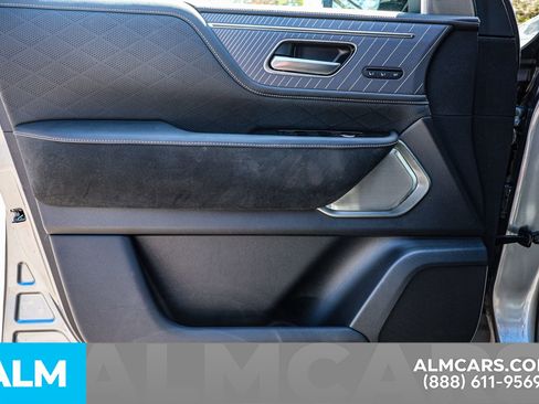 Used 2025 INFINITI QX80 Autograph w/ Premium Cargo Package image 39