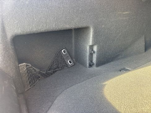 Used 2019 Lincoln Continental Select image 41