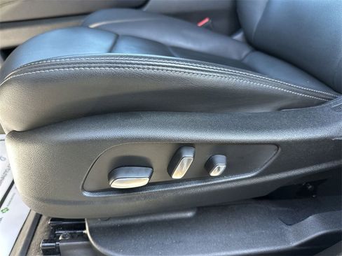 Used 2024 Cadillac XT6 Premium Luxury image 4