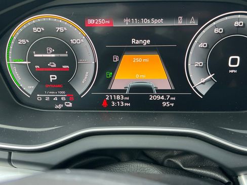 Used 2023 Audi Q5 e Prestige w/ Prestige Package AWD/4WD image 11