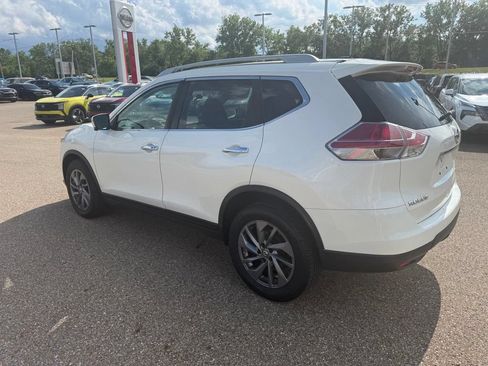 Used 2016 Nissan Rogue SL w/ SL Premium Package AWD/4WD image 6