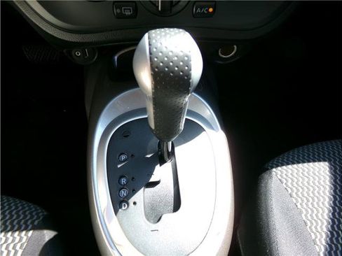 Used 2016 Nissan Juke S image 10