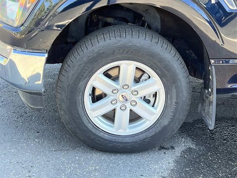 Used 2023 Ford F150 XLT w/ Trailer Tow Package image 7