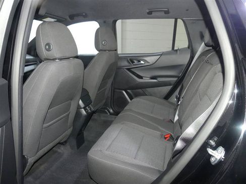 Used 2026 Chevrolet Equinox LT FWD image 27