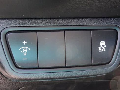 Used 2023 Kia Forte LXS image 12