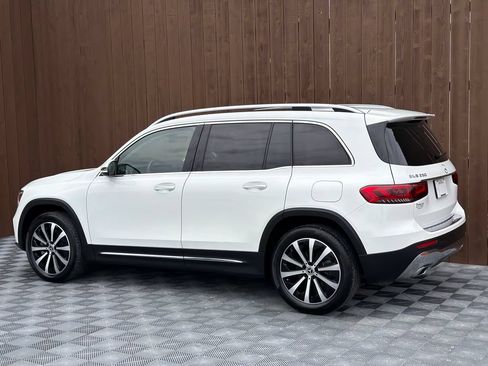Used 2023 Mercedes-Benz GLB 250 w/ Premium Package image 15
