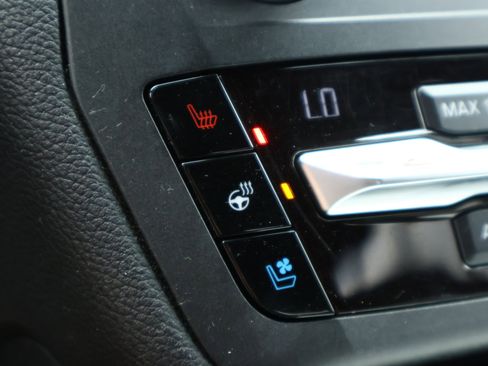 Used 2020 Ford Explorer Limited RWD image 4