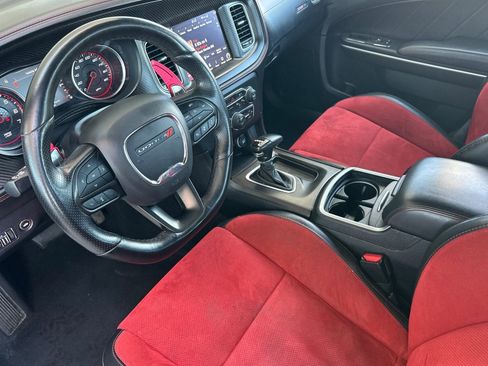 Used 2023 Dodge Charger Scat Pack w/ Dynamics Package RWD image 10