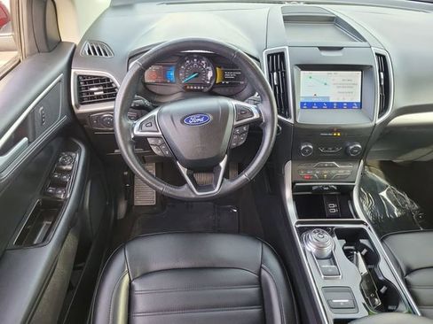 Certified 2020 Ford Edge SEL image 7