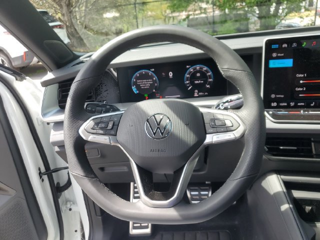 New 2026 Volkswagen Tiguan SE R-Line AWD/4WD image 24