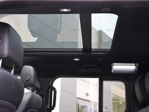 Used 2024 Land Rover Defender 110 S AWD/4WD image 9