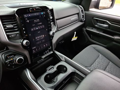 Used 2025 RAM 1500 Big Horn AWD/4WD image 28