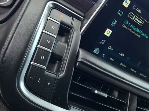 Used 2022 Chevrolet Tahoe Z71 AWD/4WD image 14