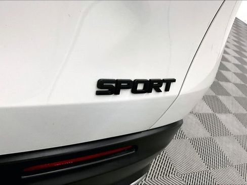 Used 2024 Honda HR-V Sport image 9