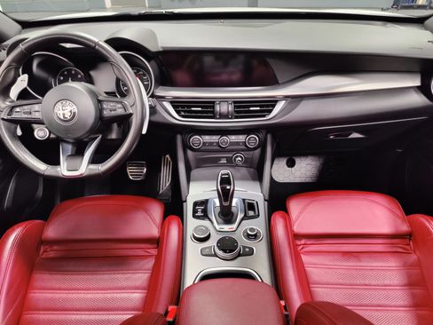 Certified 2023 Alfa Romeo Stelvio Veloce AWD/4WD image 20