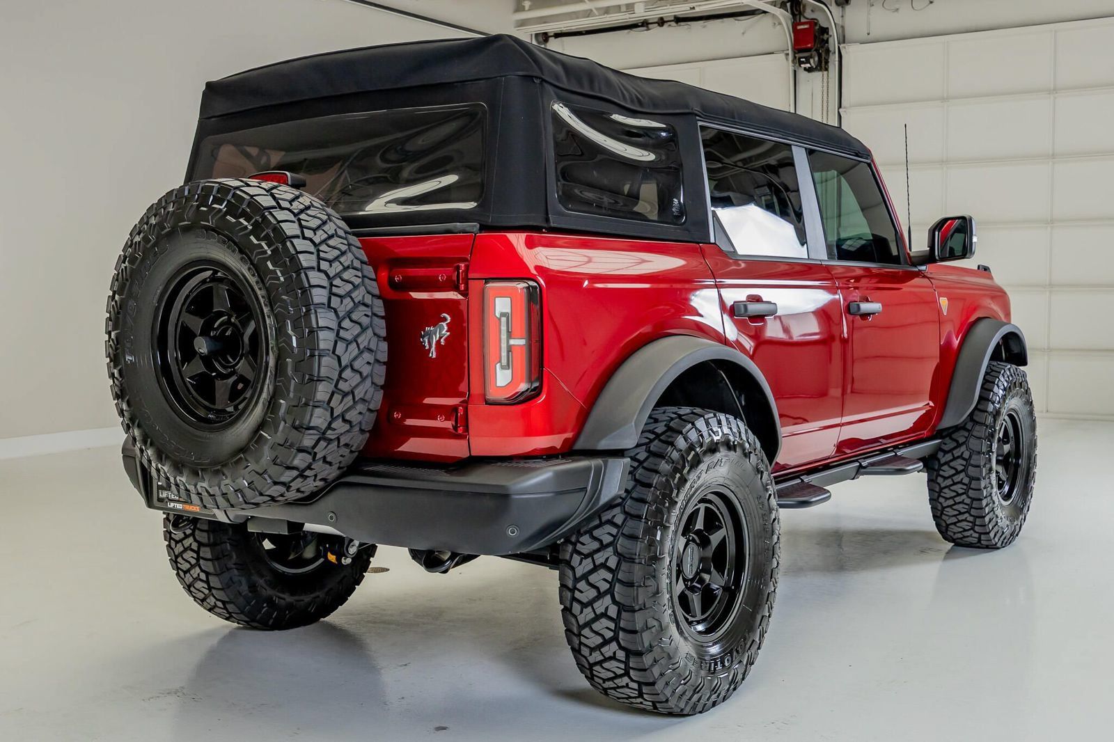 Used 2025 Ford Bronco Badlands AWD/4WD image 10