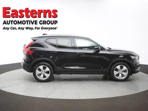 Used 2019 Volvo XC40 T5 Momentum AWD/4WD image 43