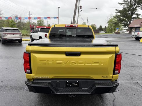 Used 2023 Chevrolet Colorado Z71 w/ Z71 Convenience Package 2 AWD/4WD image 5