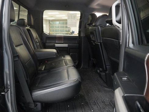 Used 2017 Ford F150 Lariat image 29