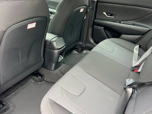 New 2026 Hyundai Elantra SE FWD image 11