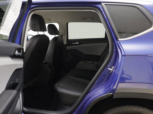 Used 2023 Volkswagen Taos SE image 13