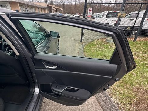 Used 2018 Honda Civic EX image 27