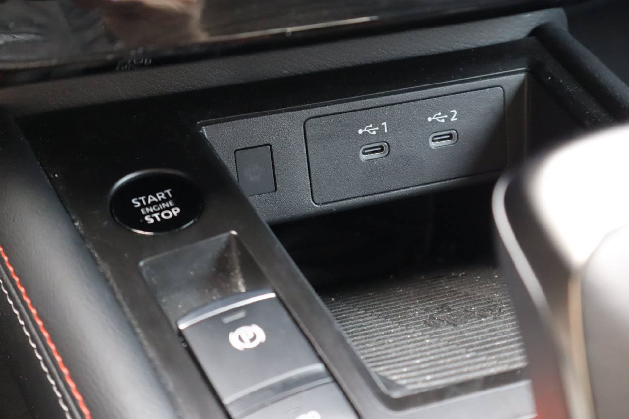 Used 2025 Nissan Kicks SR AWD/4WD image 24
