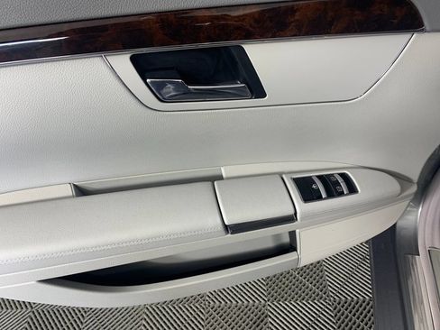 Used 2013 Mercedes-Benz S 550 image 32