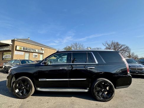 Used 2018 Cadillac Escalade 4WD image 4