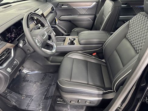 New 2026 GMC Acadia Denali w/ Super Cruise Package image 9