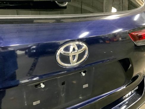 Used 2024 Toyota Highlander XSE image 31