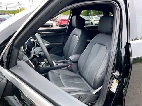 Used 2025 Audi Q3 2.0T Premium Plus AWD/4WD image 9