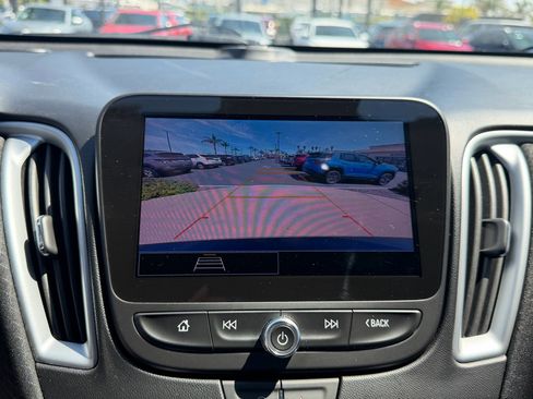 Used 2023 Chevrolet Malibu LT FWD image 15