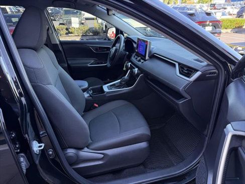 Certified 2025 Toyota RAV4 LE AWD/4WD image 19
