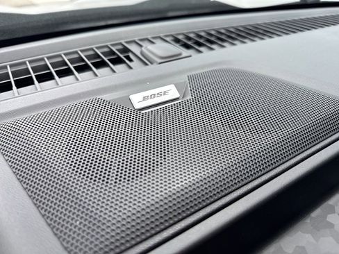 Used 2025 Chevrolet Colorado ZR2 w/ Technology Package image 39