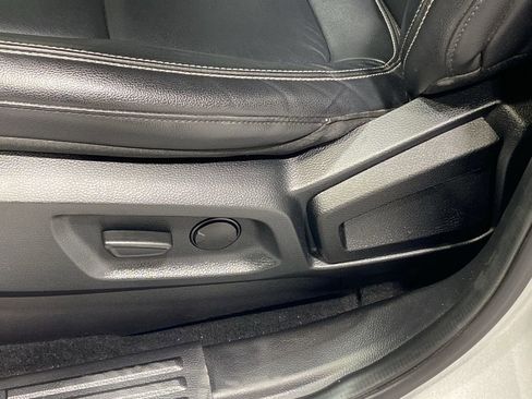 Used 2019 Ford Ranger Lariat w/ Equipment Group 501A Mid image 14