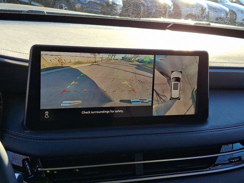 Certified 2025 INFINITI QX60 Luxe image 19