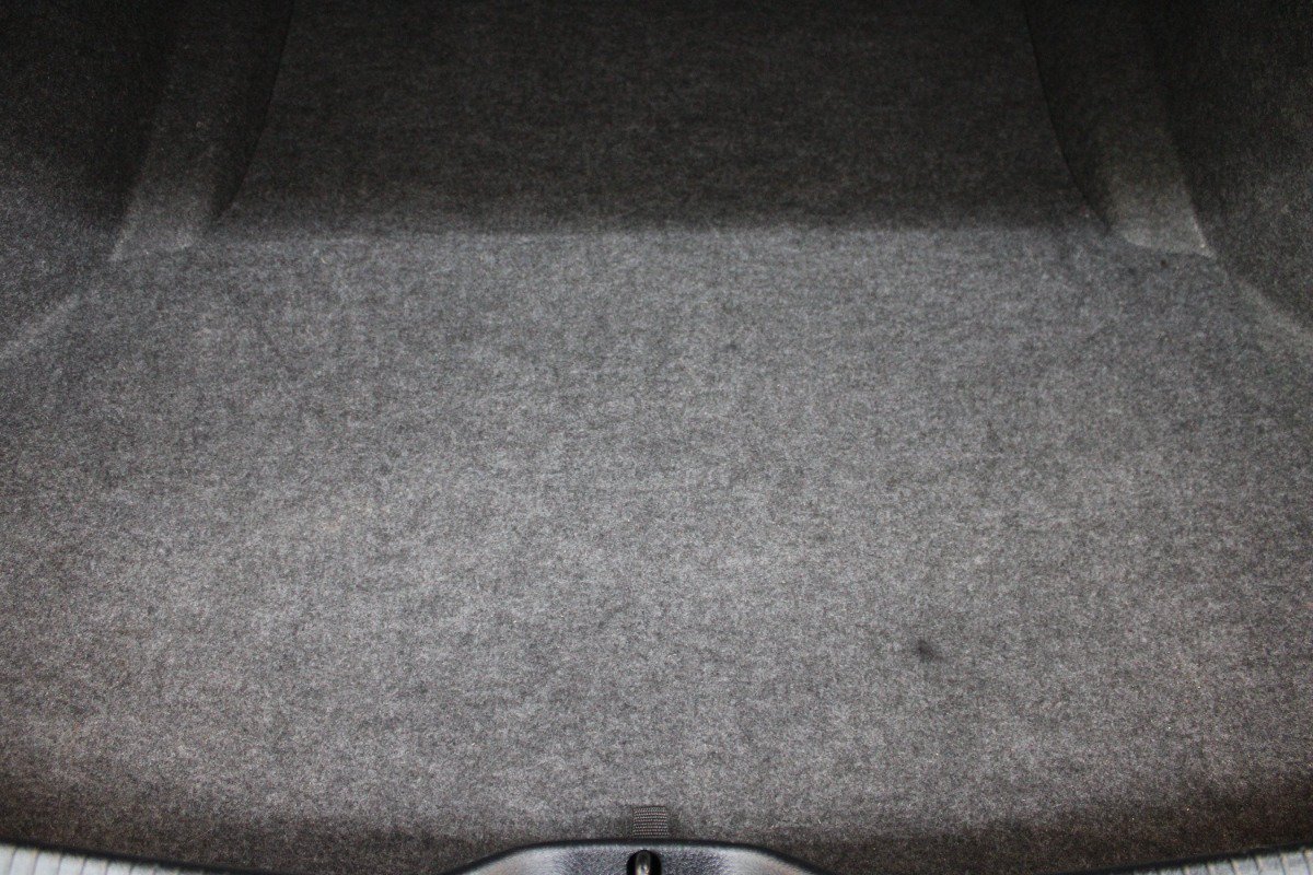Used 2021 Chrysler 300 Touring L RWD image 9