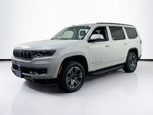 Used 2022 Jeep Wagoneer Series III image 1