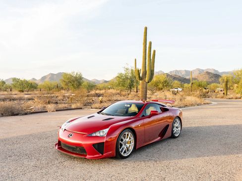 Used 2012 Lexus LFA RWD image 22