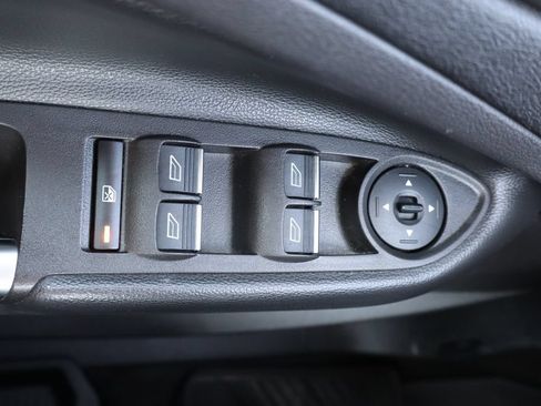 Used 2019 Ford Escape SE FWD image 25