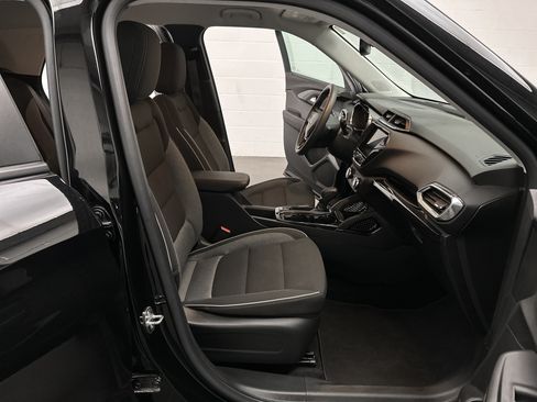 Used 2023 Chevrolet TrailBlazer LT w/ Convenience Package AWD/4WD image 21